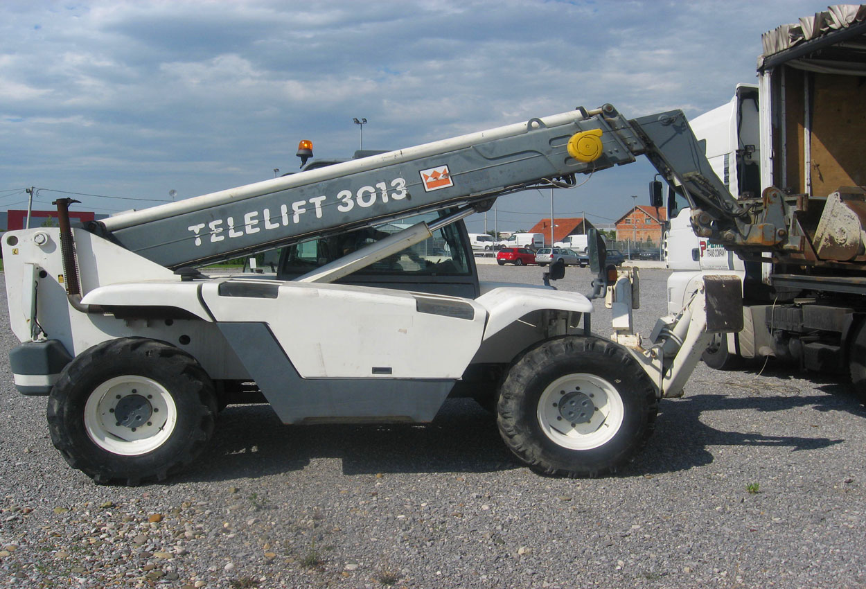 телескопический погрузчик Terex Telelift