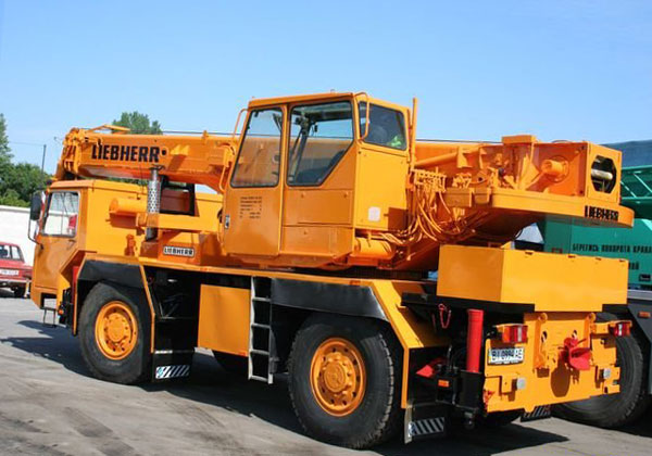 колёсный автокран 25 т Liebherr 1025 LTM
