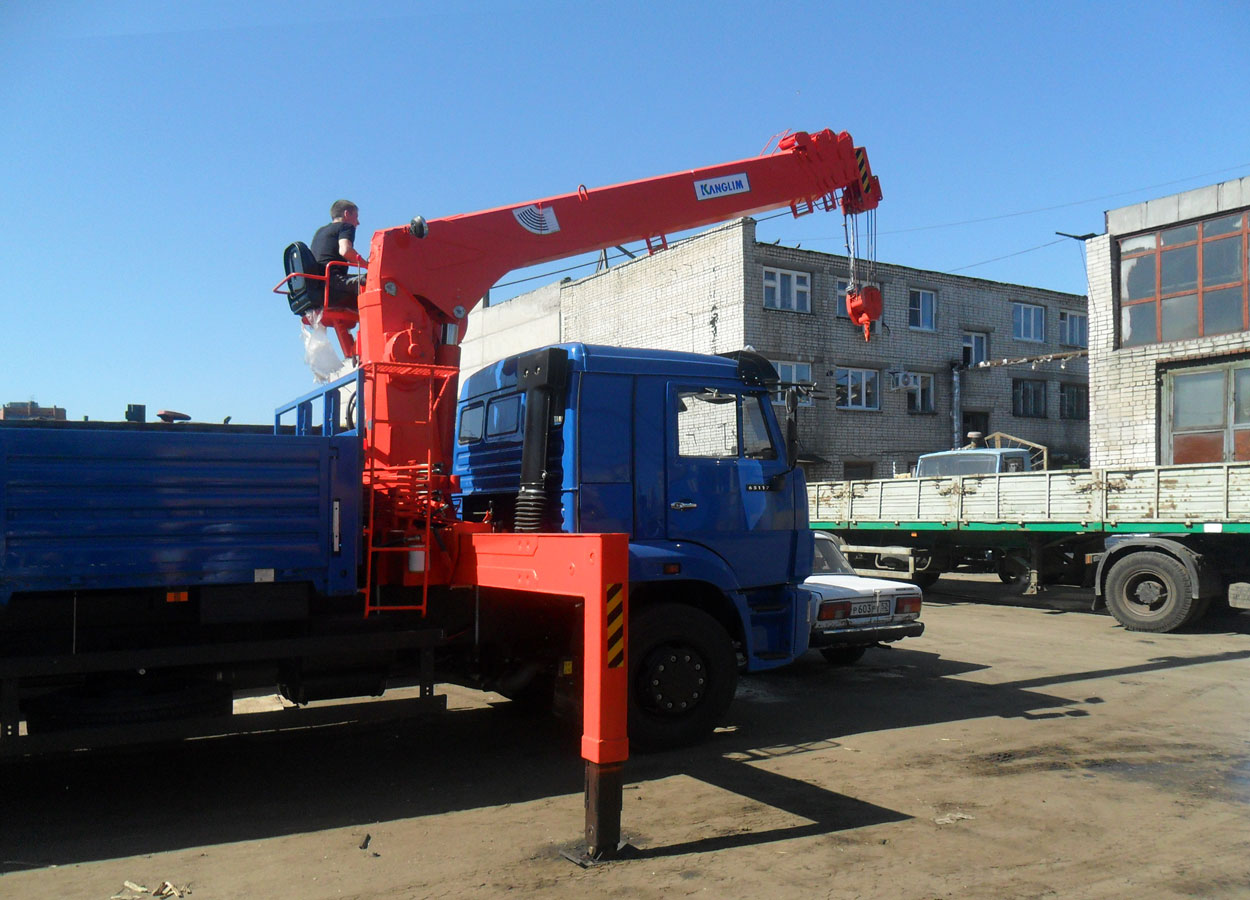 кран манипулятор Kanglim на базе КамАЗ 65117