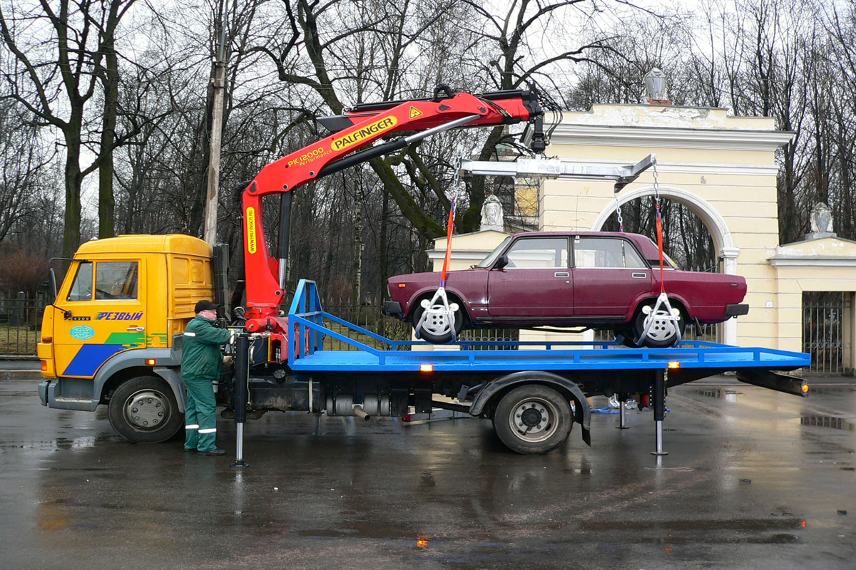автоэвакуатор КамАЗ 4308 с краном манипулятором Palfinger