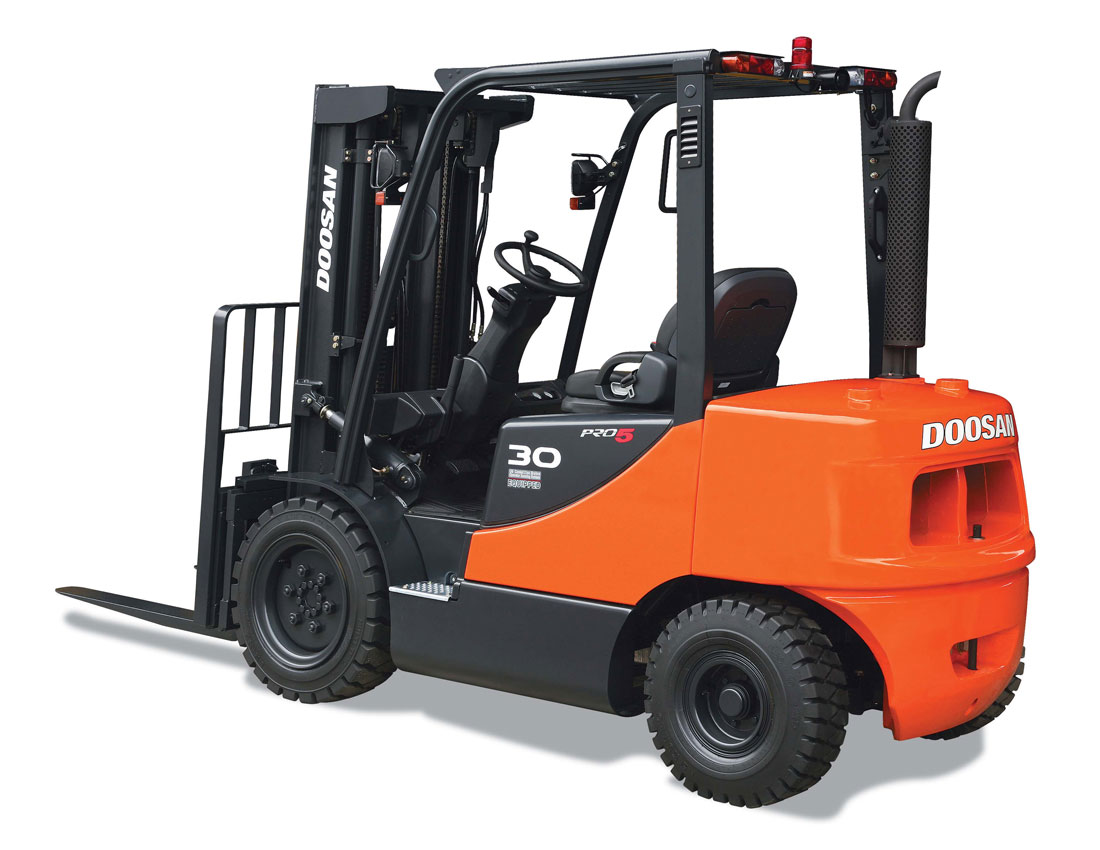 вилочный автопогрузчик Doosan D30S-5