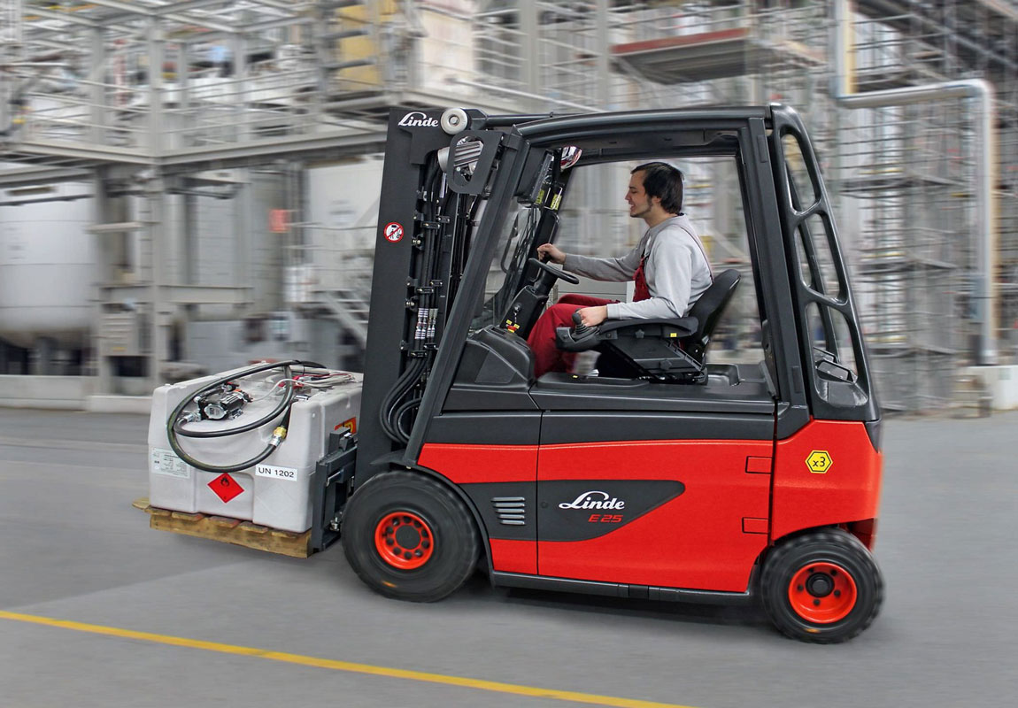 электрический вилочный погрузчик Linde E25