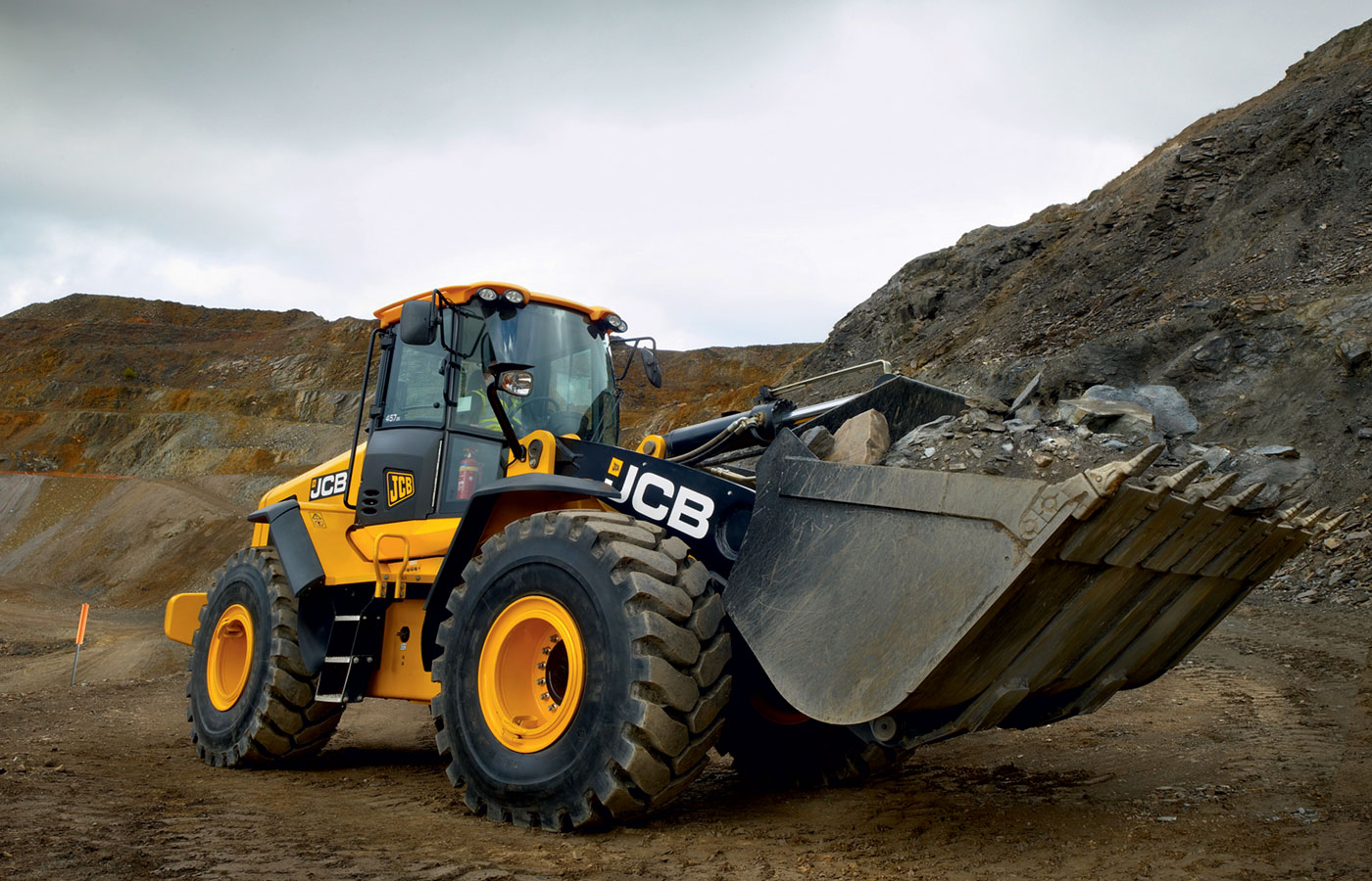 фронтальный одноковшовый погрузчик JCB 457 ZX