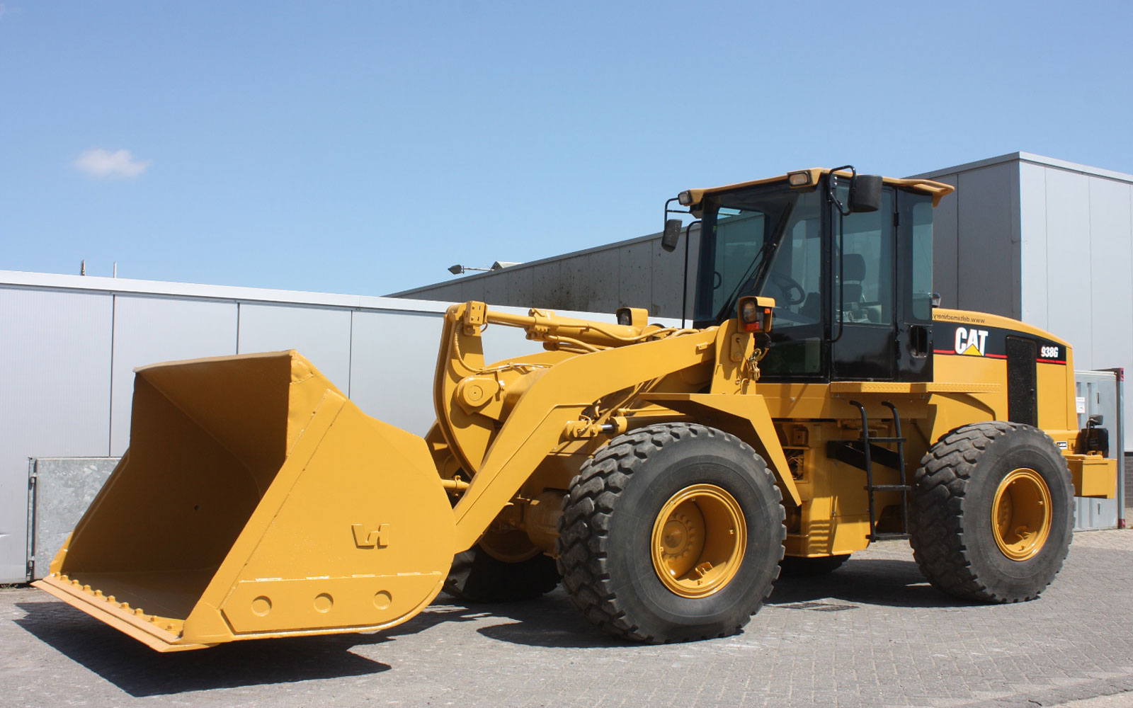 американский погрузчик Caterpillar 938G II