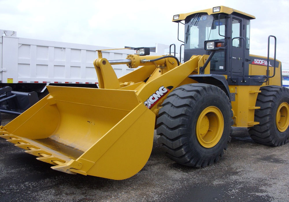 пневмоколесный одноковшовый фронтальный погрузчик XCMG LW500f