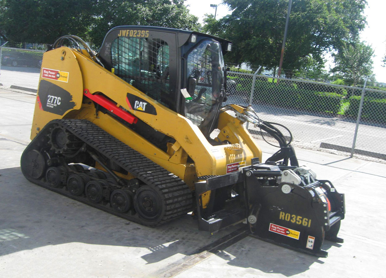 гусеничный мини погрузчик Cat 277C с дорожной фрезой