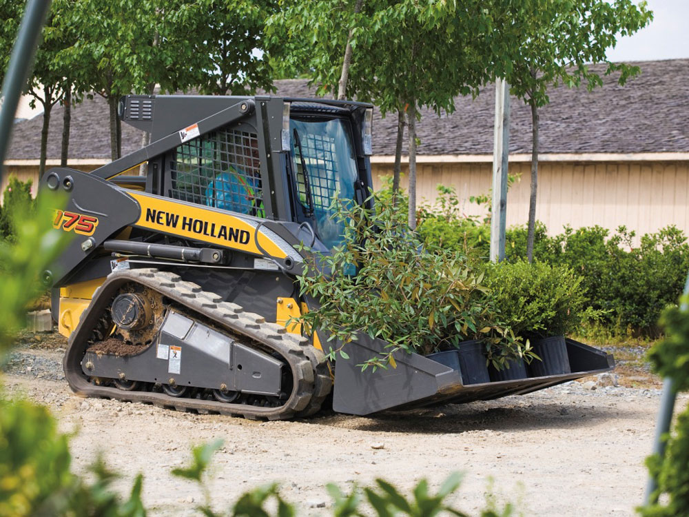 фронтальный гусеничный мини погрузчик New Holland C175