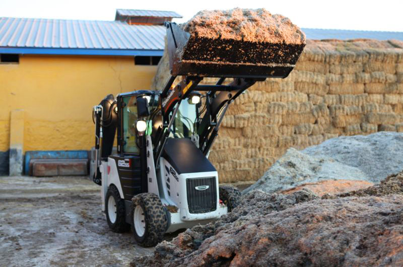 Hidromek HMK 62SS в сельском хозяйстве
