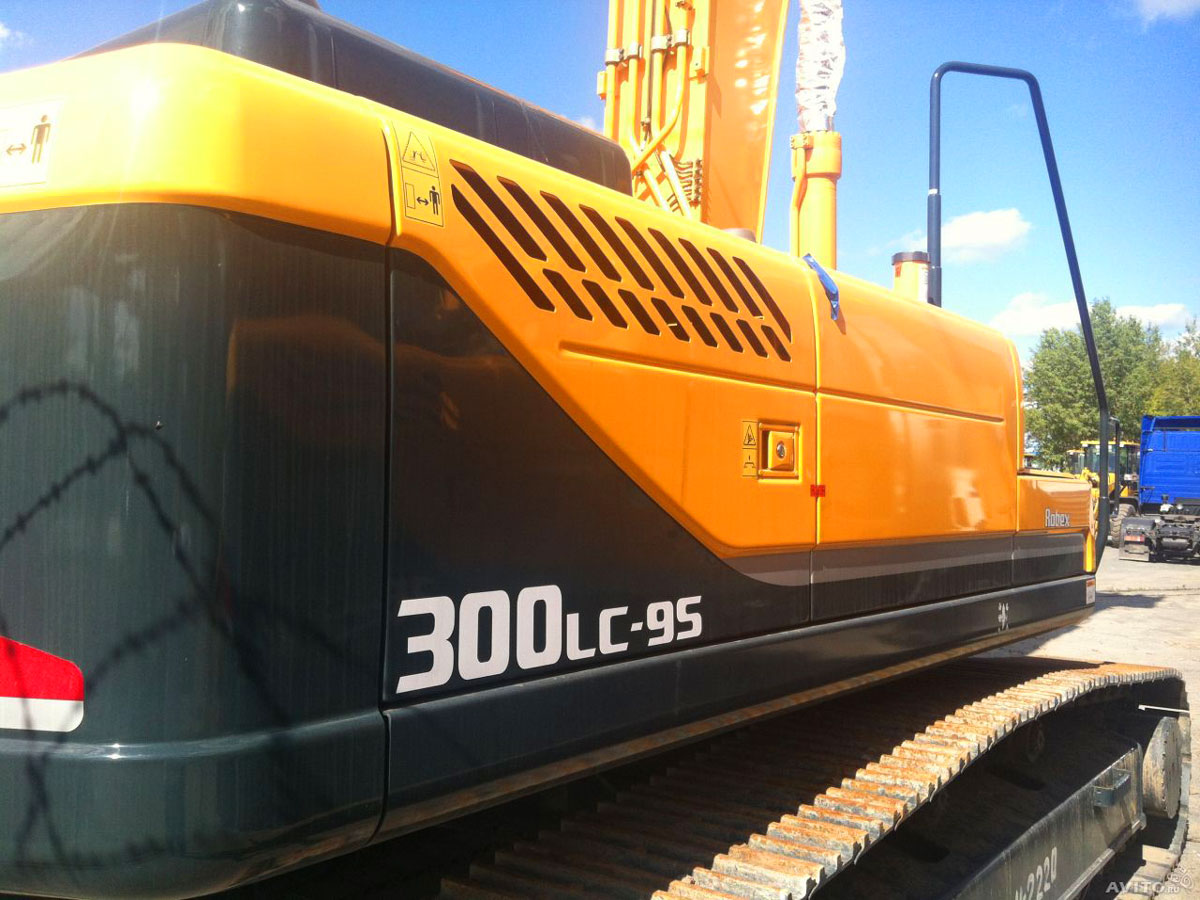 Hyundai R300LC 9S