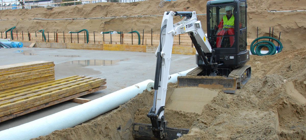 Bobcat E32