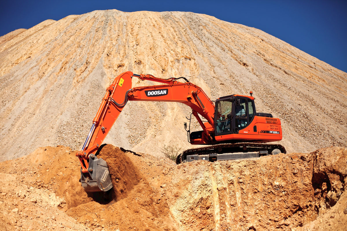 Doosan DX225LCA