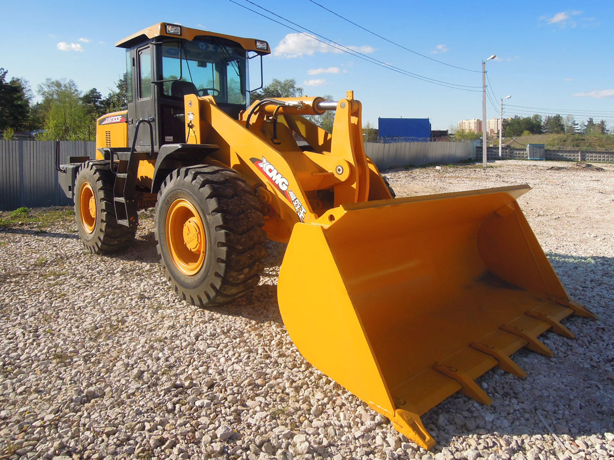 колесный погрузчик LW300f XCMG